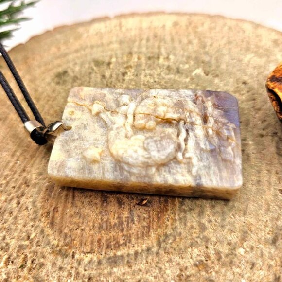 Nature Cream Moonstone Carved Pisces Pendant Necklace - Picture 7 of 9